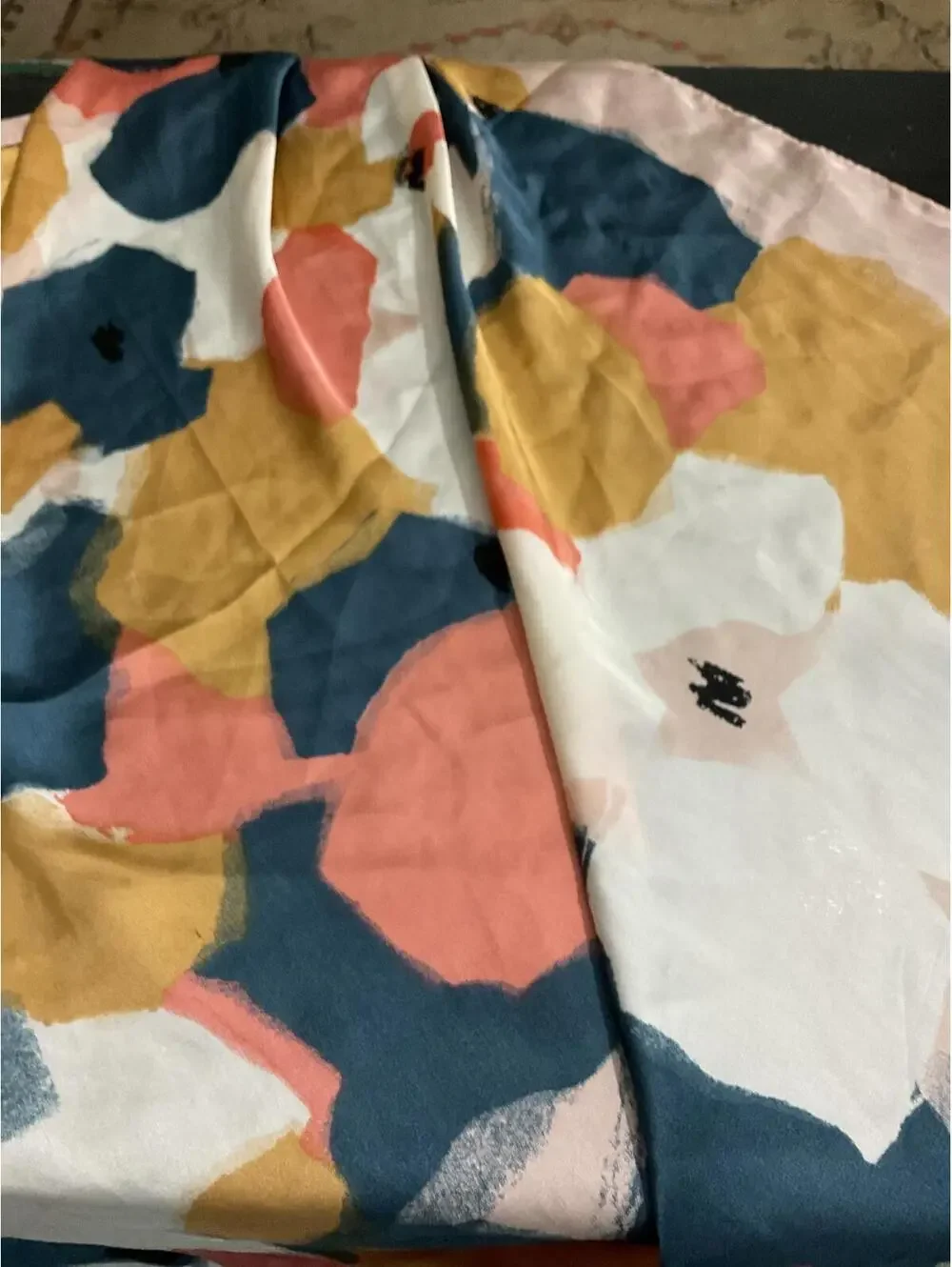 Sparking for love Abstract Floral Print Scarf 29” x 29”